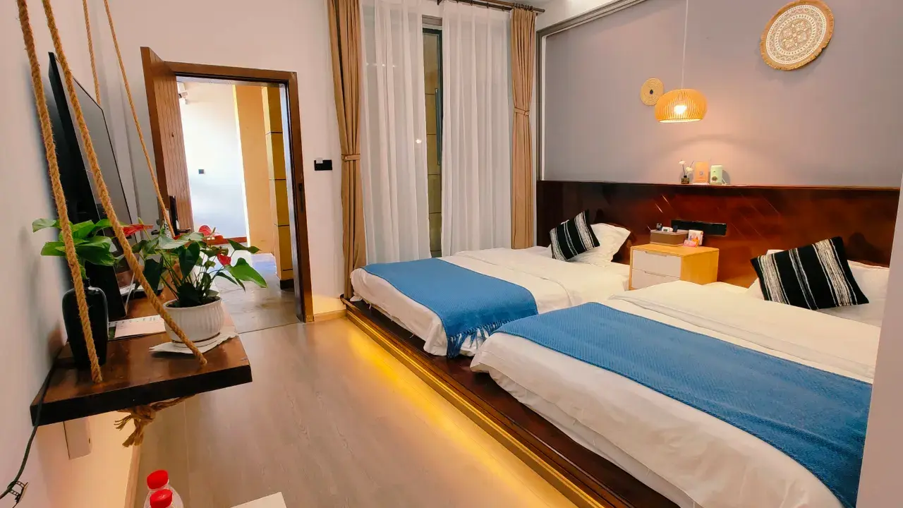 1mc6c12000bxmhmci2156_W_1280_853_R5